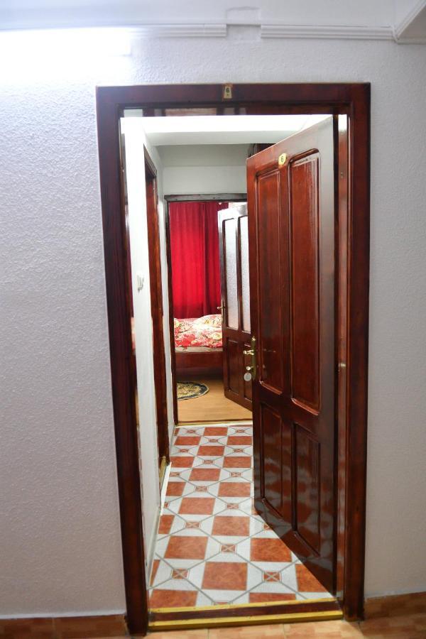 Auberge de jeunesse Casa Simescu I à Caransebeş Extérieur photo