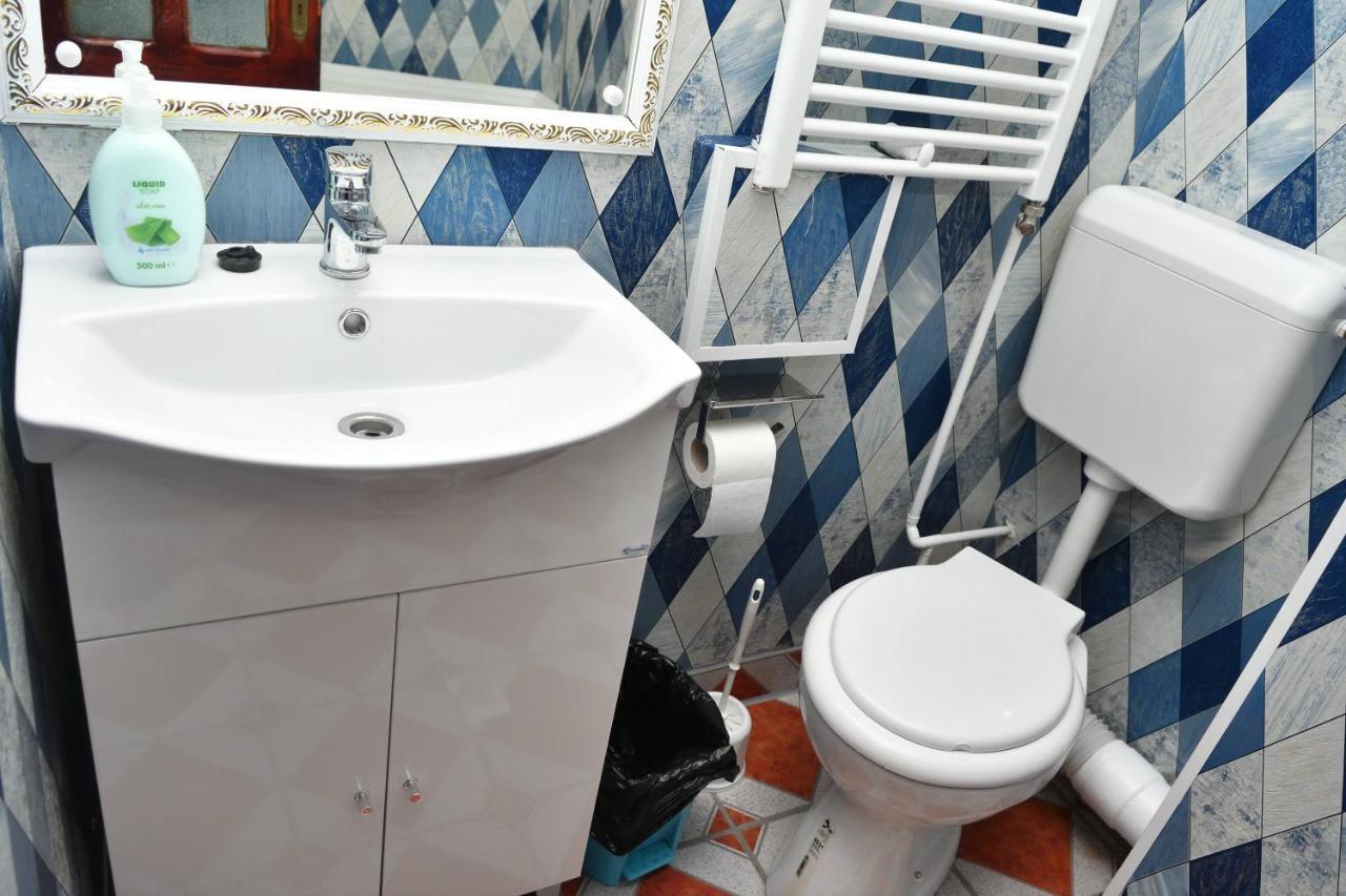 Auberge de jeunesse Casa Simescu I à Caransebeş Extérieur photo